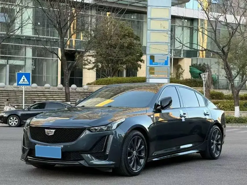 2020 Cadillac CT5 2.0T 237HP L4 10AT