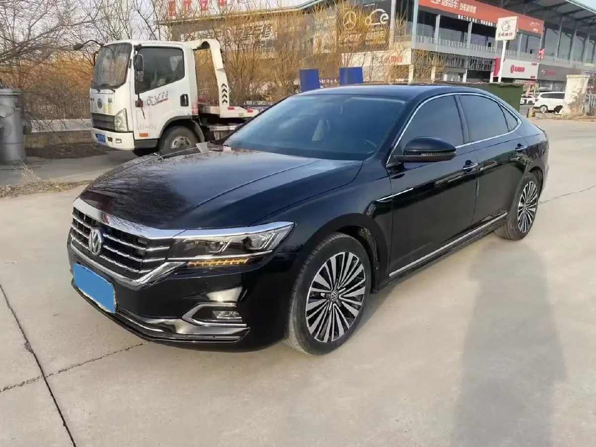 2019 Volkswagen Passat 2.0T 186HP L4 7DCT