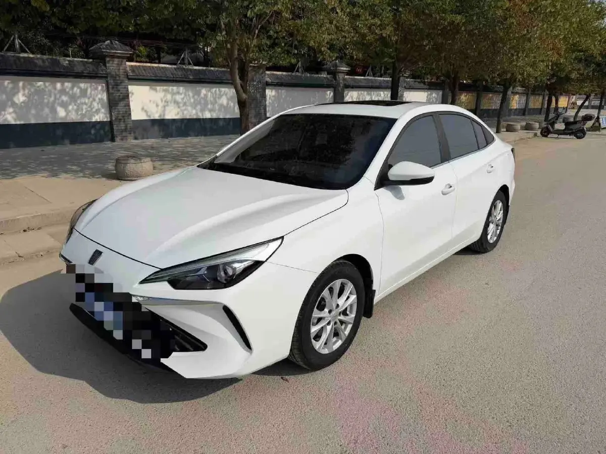2023 Roewe i5 1.5L 129HP L4 CVT