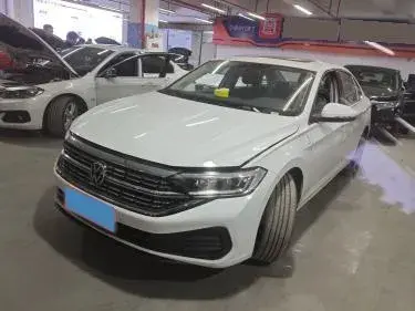 2025 Volkswagen Sagitar 1.5T 160HP L4 7DCT