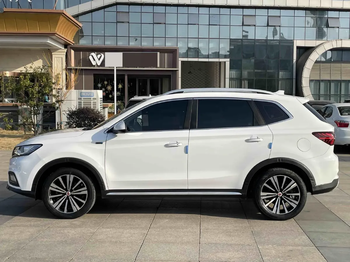2020 Dongfeng YuFeng P16 2.4T 218HP L4 6MT,autocango,china used car exporter,china ev exporter,chinese used car exporter,chinese used ev exporter