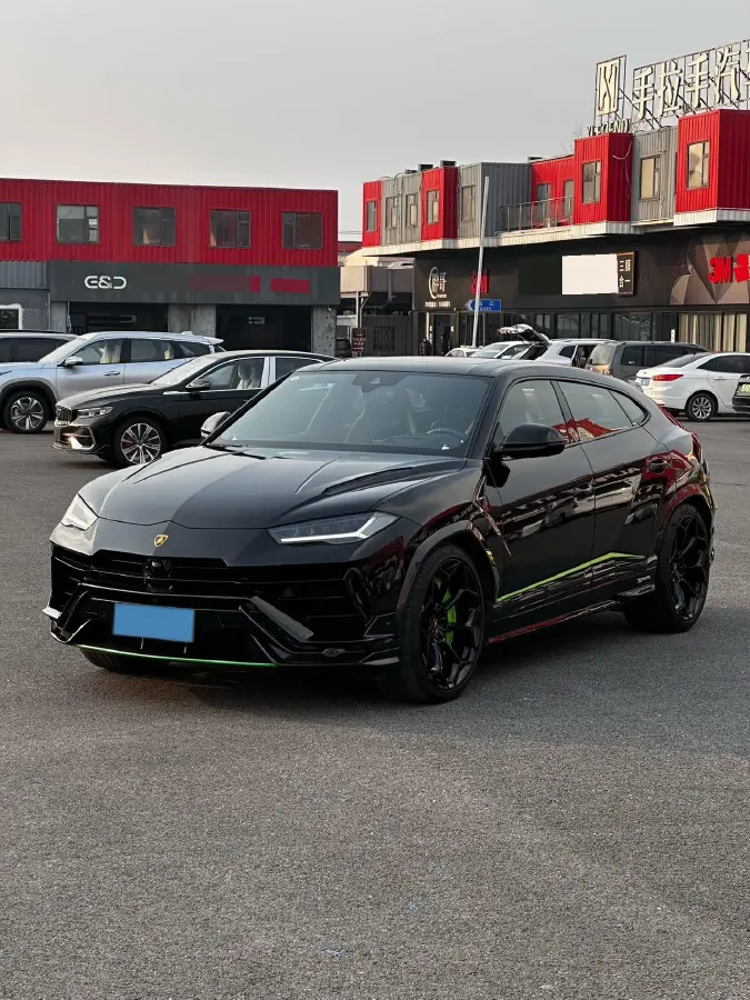 2022 Lamborghini Urus 4.0T 641HP V8 8AT