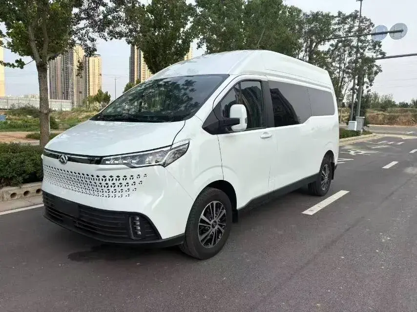 2023 MAXUS Interstellar 2.0T 218HP L4 8AT