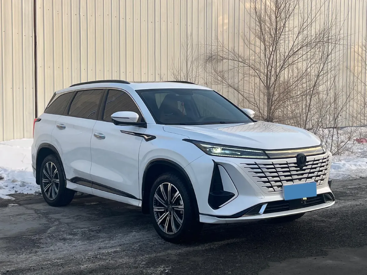 2023 ChangAn CS75 Plus 1.5T 188HP L4 8AT,autocango,china used car exporter,china ev exporter,chinese used car exporter,chinese used ev exporter