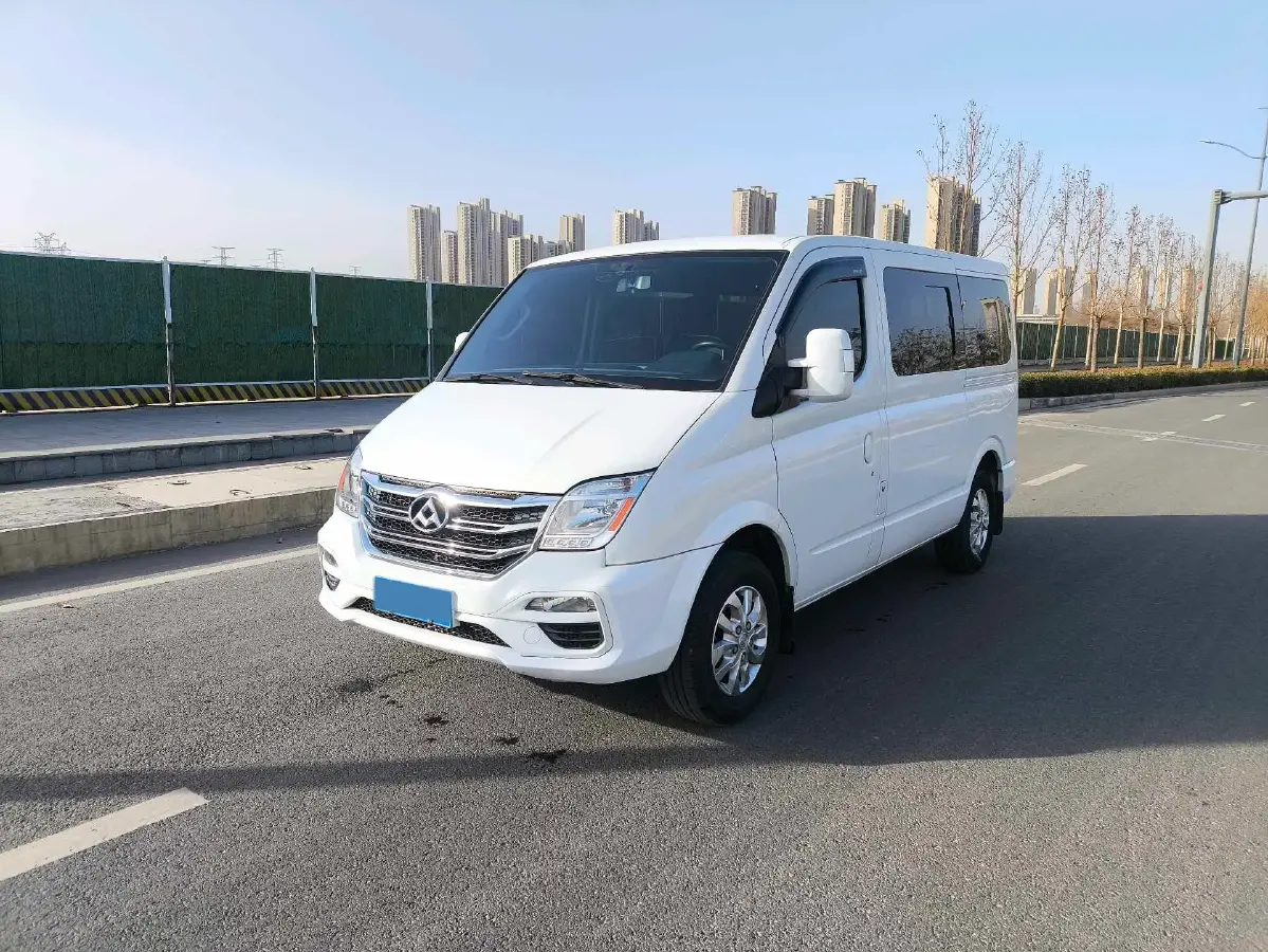 2019 MAXUS XinTu V80 2.0T 139HP L4 6MT