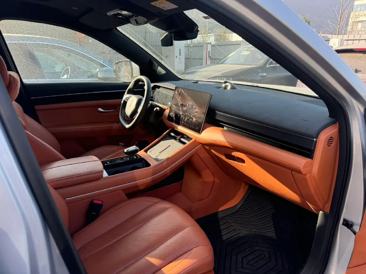 2024 Jaguar E-PACE 1.5T 200HP L3 8AT,autocango,china used car exporter,china ev exporter,chinese used car exporter,chinese used ev exporter