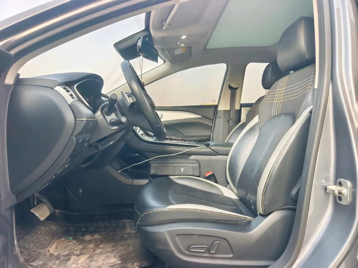 2020 Roewe i6 MAX 1.5T 173HP L4 7DCT,autocango,china used car exporter,china ev exporter,chinese used car exporter,chinese used ev exporter