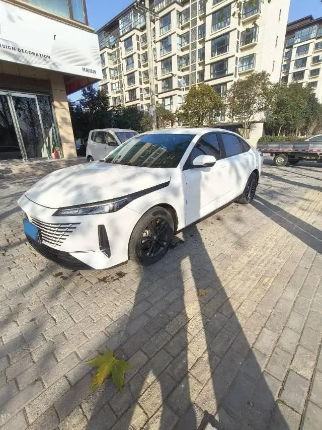 2023 ChangAn Oshan Z6 1.5T 188HP L4 7DCT,autocango,china used car exporter,china ev exporter,chinese used car exporter,chinese used ev exporter