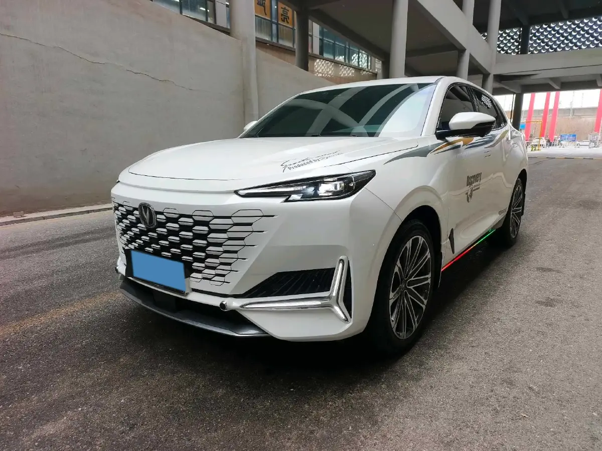 2021 ChangAn UNI-K 2.0T 233HP L4 8AT