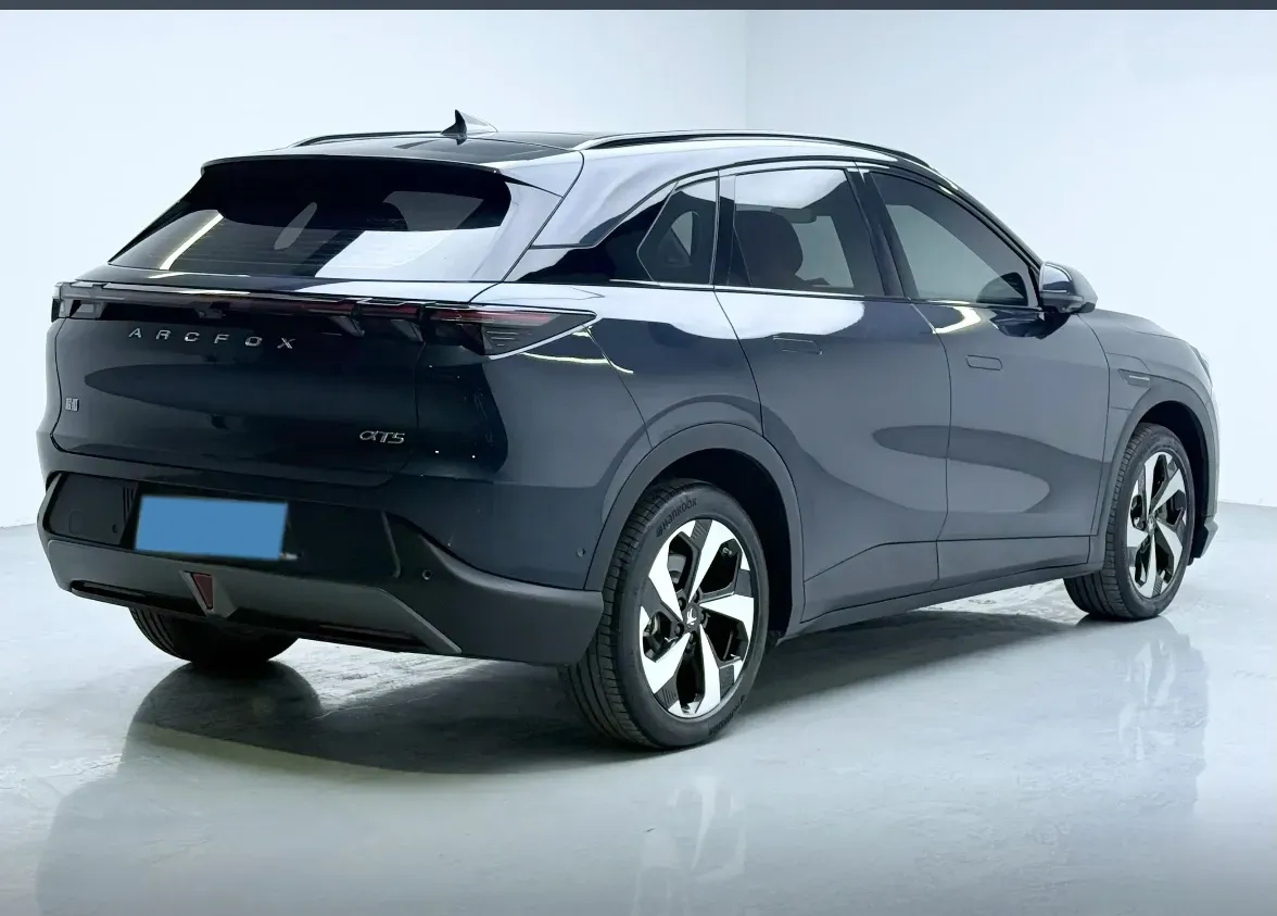 2026 ARCFOX αT5 BEV,autocango,china used car exporter,china ev exporter,chinese used car exporter,chinese used ev exporter