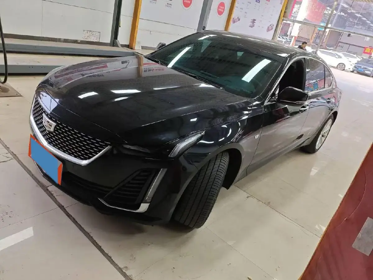 2023 Cadillac CT5 2.0T 237HP L4 10AT