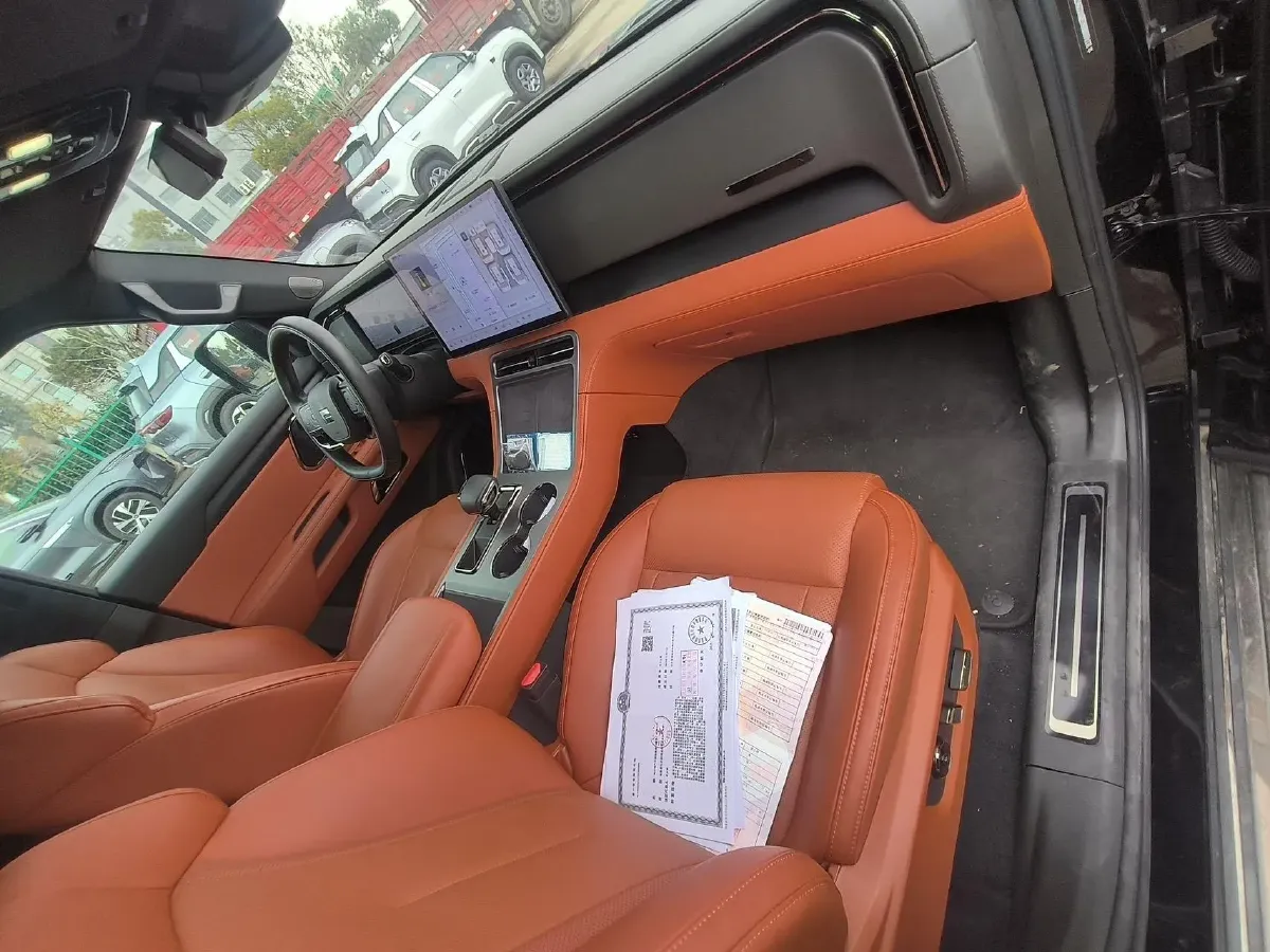 2024 ROXROX 01 1.5T 152HP L4 REEV 58.4KWH,autocango,china used car exporter,china ev exporter,chinese used car exporter,chinese used ev exporter