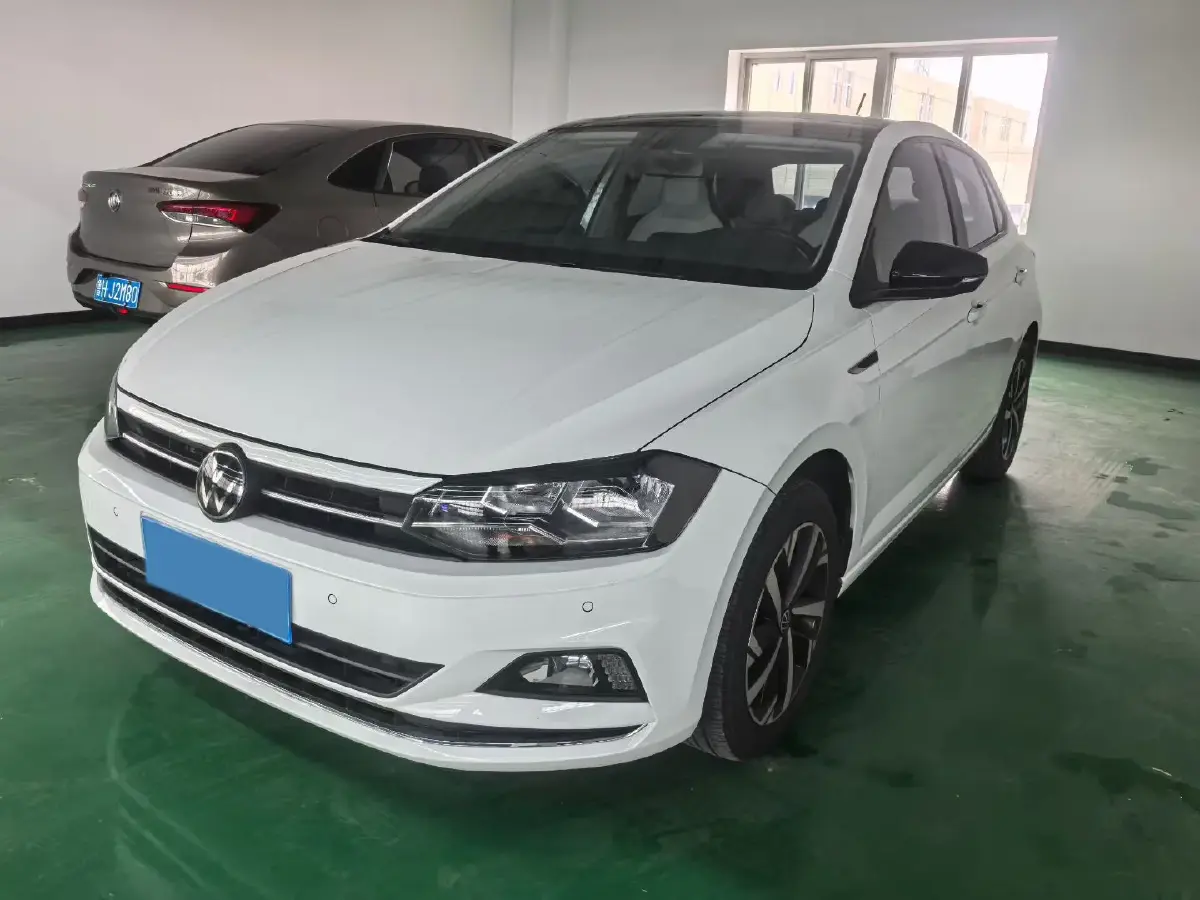 2023 Volkswagen Polo 1.5L 110HP L4 6AT