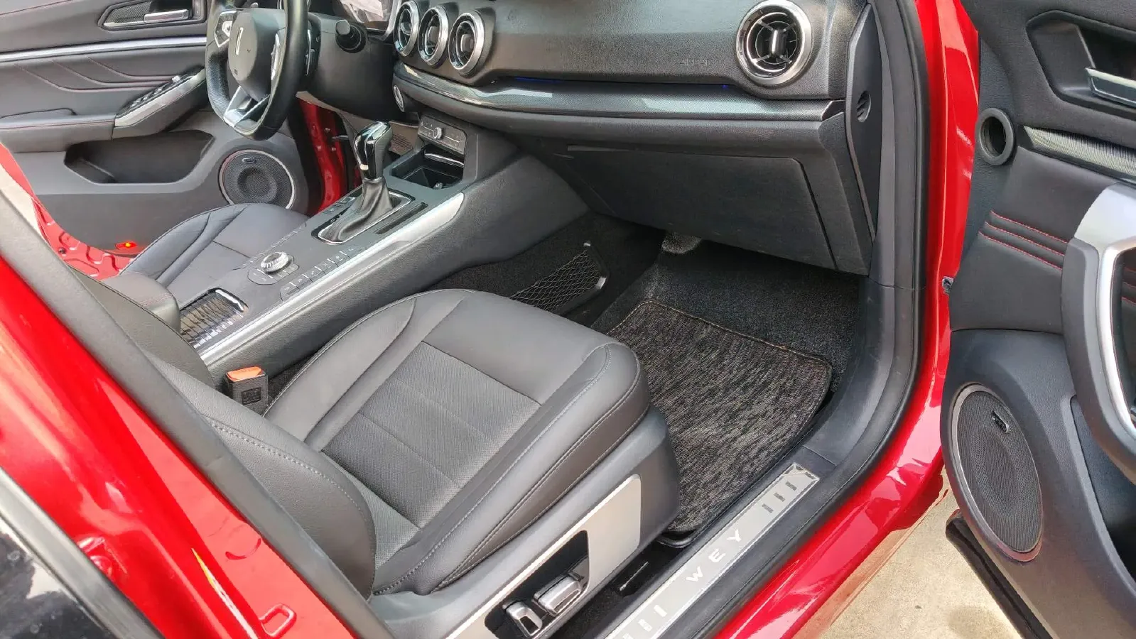 2017 WEY VV5 2.0T 197HP L4 7DCT,autocango,china used car exporter,china ev exporter,chinese used car exporter,chinese used ev exporter