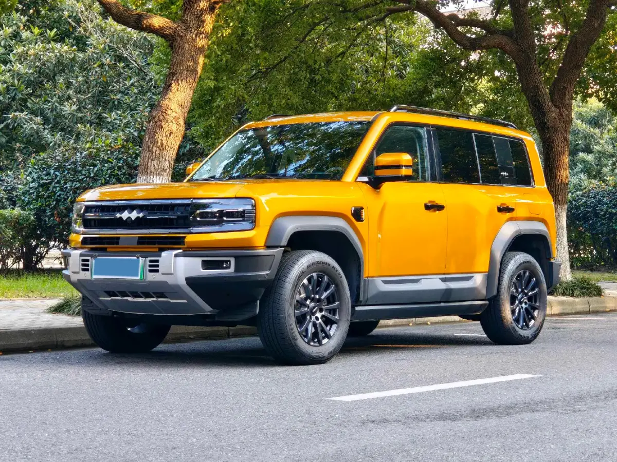 2023 FangChengBao Bao 5 1.5T 194HP L4 E-CVT PHEV 31.8KWH