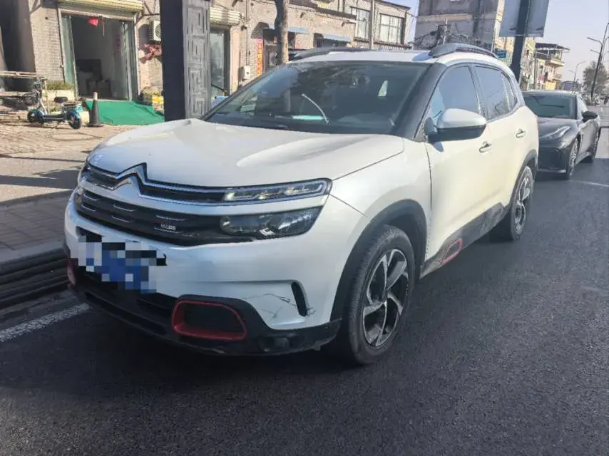 2017 Citroen C5 Aircross 1.6T 167HP L4 6AT