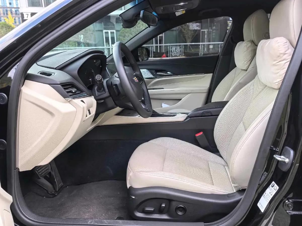 2023 Cadillac CT4 1.5T 211HP L4 8AT,autocango,china used car exporter,china ev exporter,chinese used car exporter,chinese used ev exporter