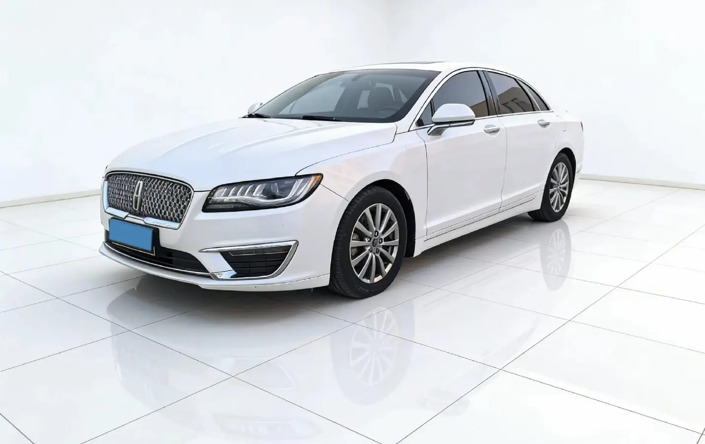 2020 Lincoln MKZ 2.0T 196HP L4 6AT