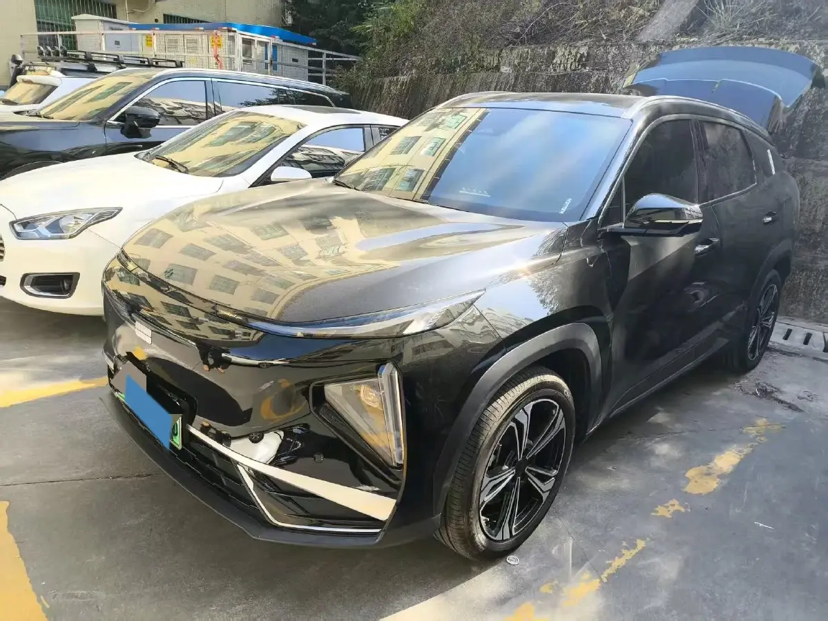 2025 BYD Sea Lion 05 DM-i 1.5L 101HP L4 E-CVT PHEV 18.3KWH