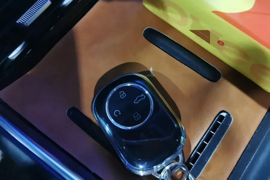 2024 Fulwin FulwinT10 1.5T 156HP L4 3DHT PHEV 34.46KWH,autocango,china used car exporter,china ev exporter,chinese used car exporter,chinese used ev exporter