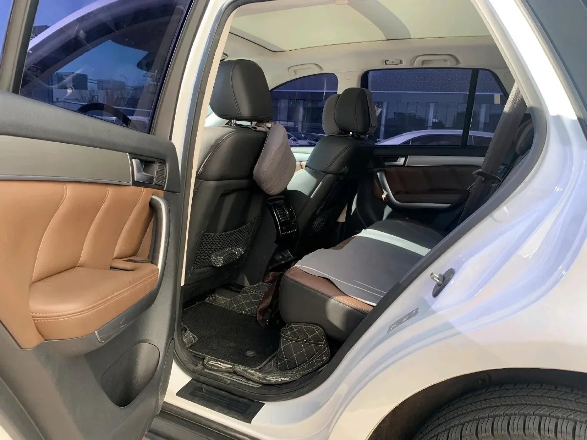 2017 Haval H8 2.0T 190HP L4 8AT,autocango,china used car exporter,china ev exporter,chinese used car exporter,chinese used ev exporter