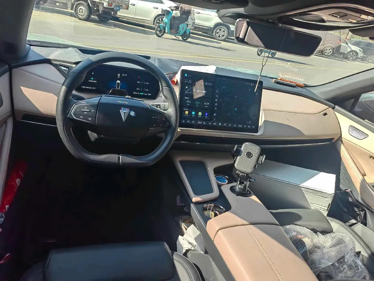 2022 DongFeng Forthing LingZhi EV BEV 68.4KWH,autocango,china used car exporter,china ev exporter,chinese used car exporter,chinese used ev exporter