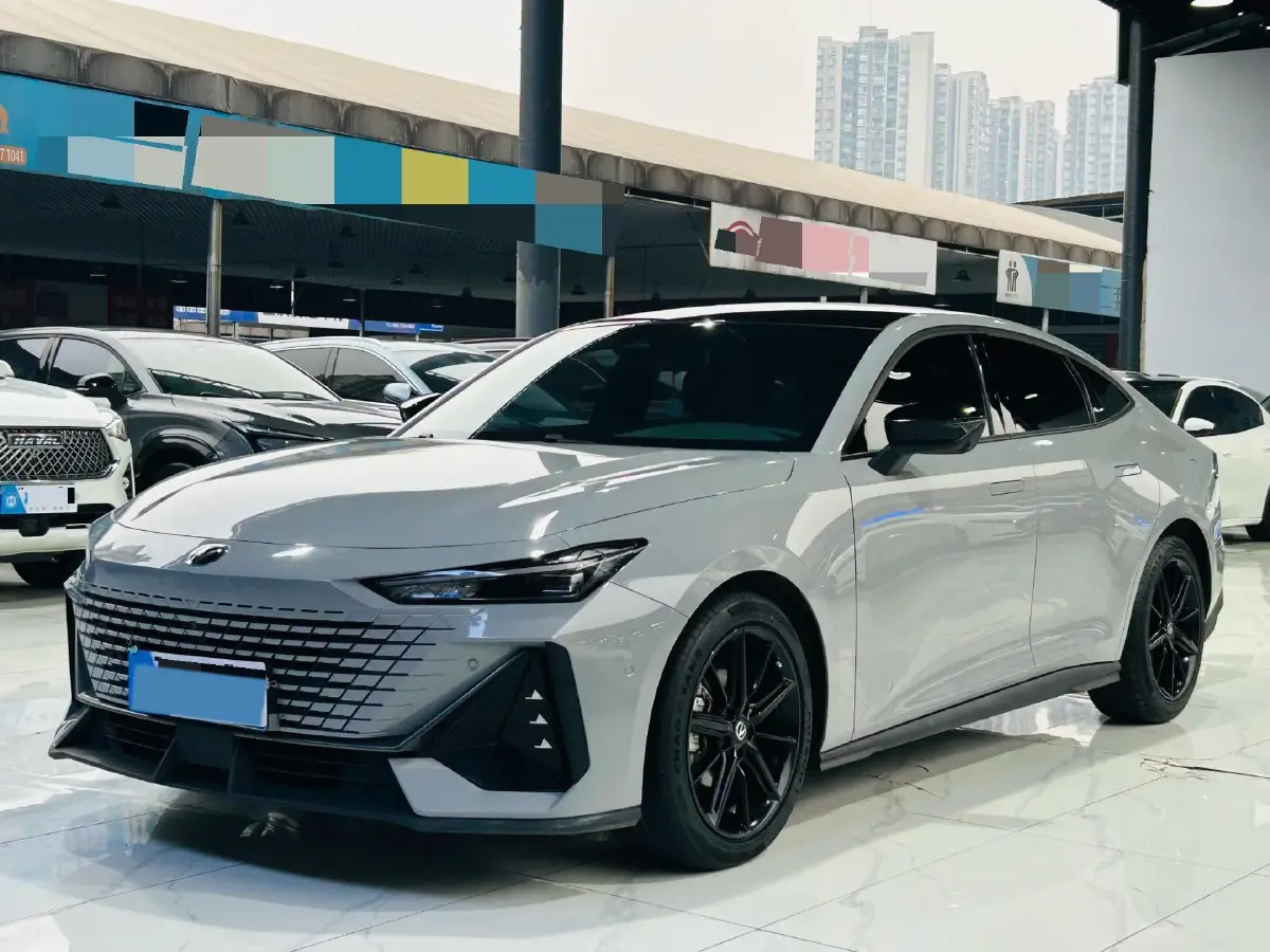 2022 ChangAn UNI-V 1.5T 188HP L4 7DCT