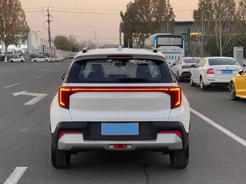 2024 Kia Sonet 1.5L 115HP L4 CVT,autocango,china used car exporter,china ev exporter,chinese used car exporter,chinese used ev exporter