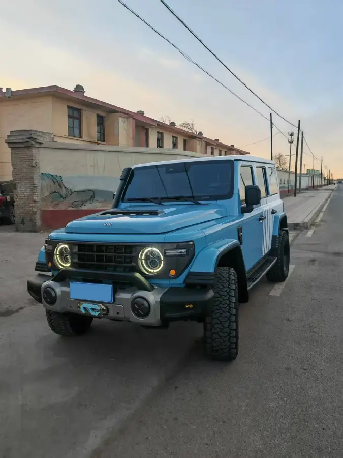 2025 212 212 T01 2.0T 252HP L4 8AT