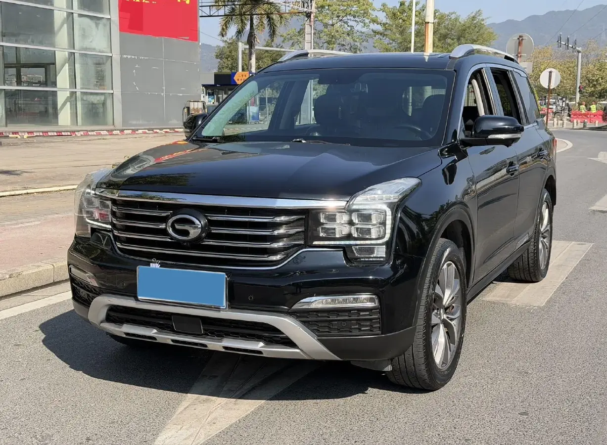 2017 GAC Trumpchi GS8 2.0T 201HP L4 6AT