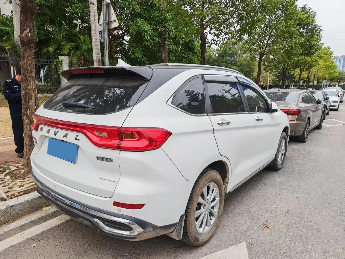 2021 Haval M6 1.5T 150HP L4 7DCT,autocango,china used car exporter,china ev exporter,chinese used car exporter,chinese used ev exporter
