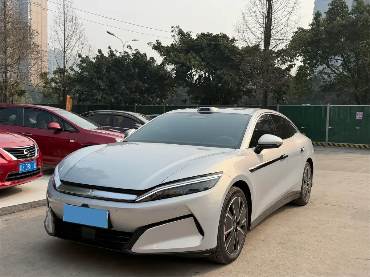 2025 BYD HanL BEV