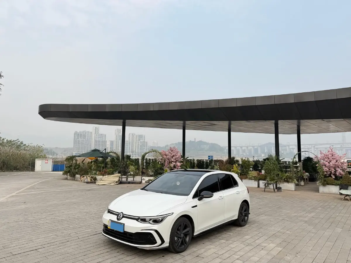 2023 Volkswagen Golf 1.4T 150HP L4 7DCT