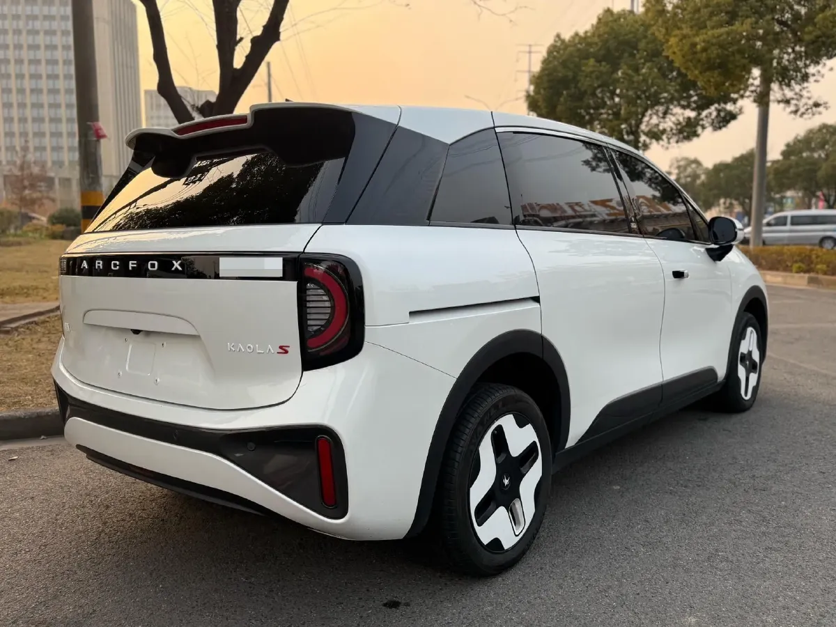 2024 ARCFOX KAOLA S BEV 58.8KWH,autocango,china used car exporter,china ev exporter,chinese used car exporter,chinese used ev exporter