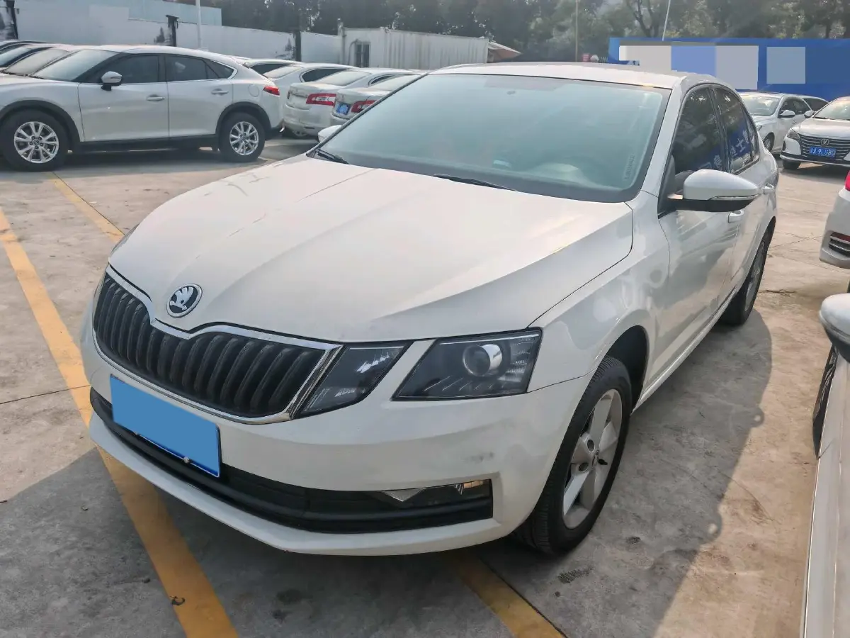 2018 Skoda Octavia 1.6L 110HP L4 5MT