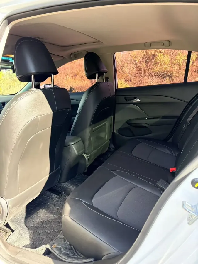 2016 Chevrolet Cavalier 1.5L 113HP L4 5MT,autocango,china used car exporter,china ev exporter,chinese used car exporter,chinese used ev exporter