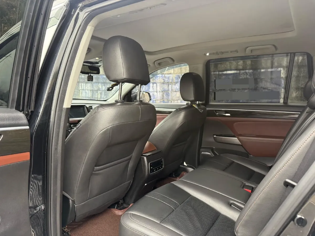 2017 GAC Trumpchi GS8 2.0T 201HP L4 6AT,autocango,china used car exporter,china ev exporter,chinese used car exporter,chinese used ev exporter