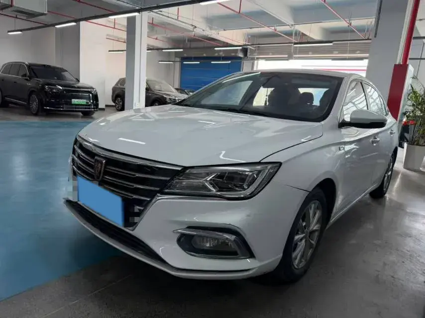 2019 Roewe i5 1.5L 120HP L4 CVT