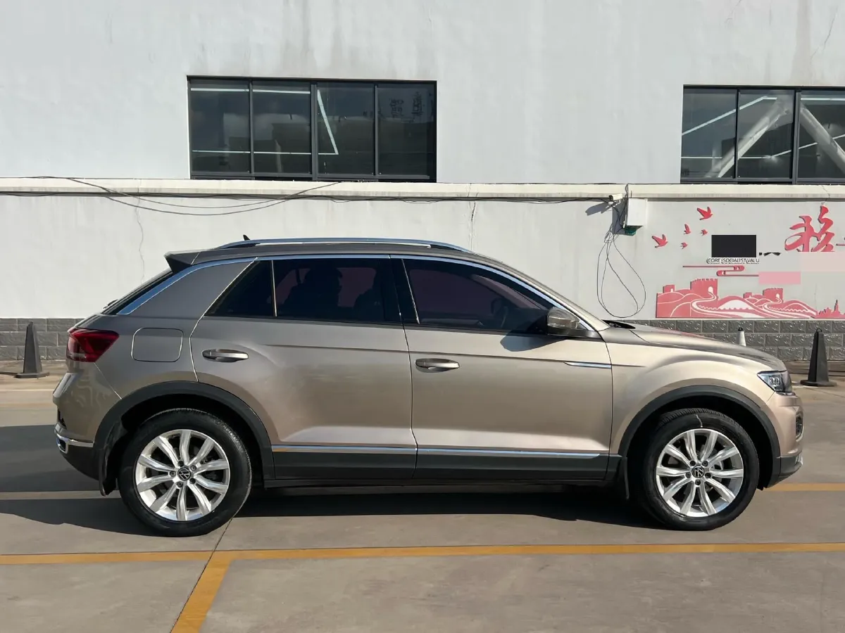 2021 Volkswagen T-Roc 1.4T 150HP L4 7DCT,autocango,china used car exporter,china ev exporter,chinese used car exporter,chinese used ev exporter