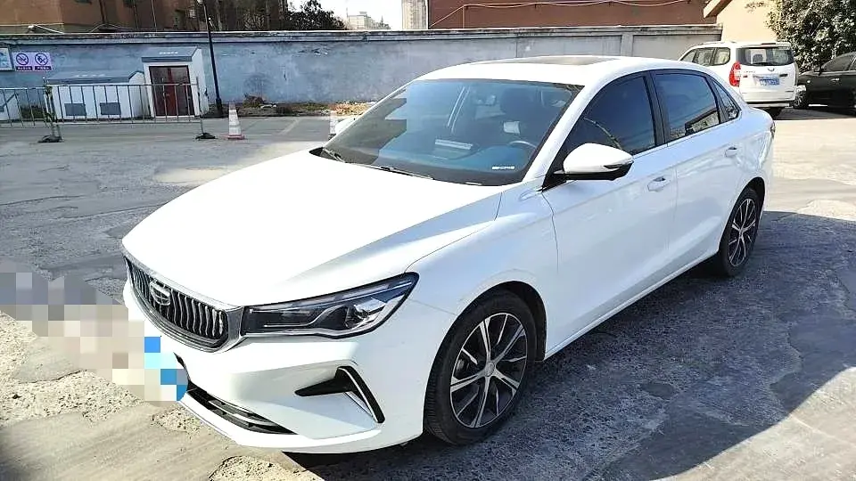 2022 Geely Emgrand 1.5L 114HP L4 CVT