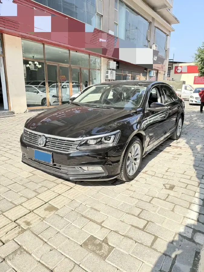 2017 Volkswagen Passat 1.8T 180HP L4 7DCT