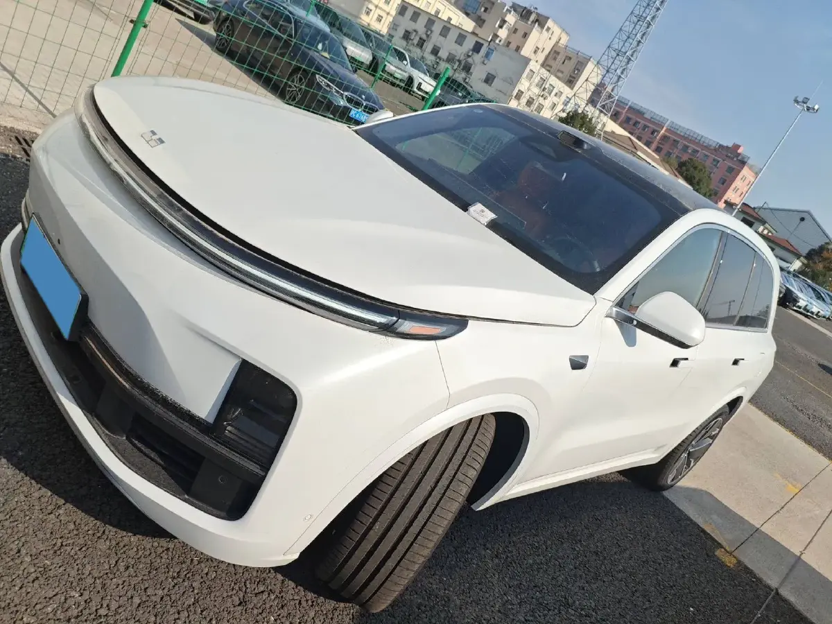 2025 Li L8 Range Extended 154HP REEV