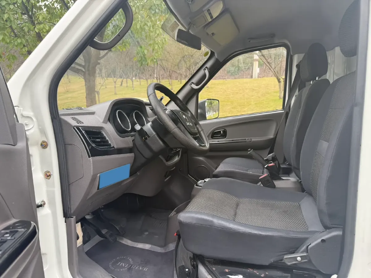 2020 MAXUS XinTu EV90 BEV 72KWH,autocango,china used car exporter,china ev exporter,chinese used car exporter,chinese used ev exporter