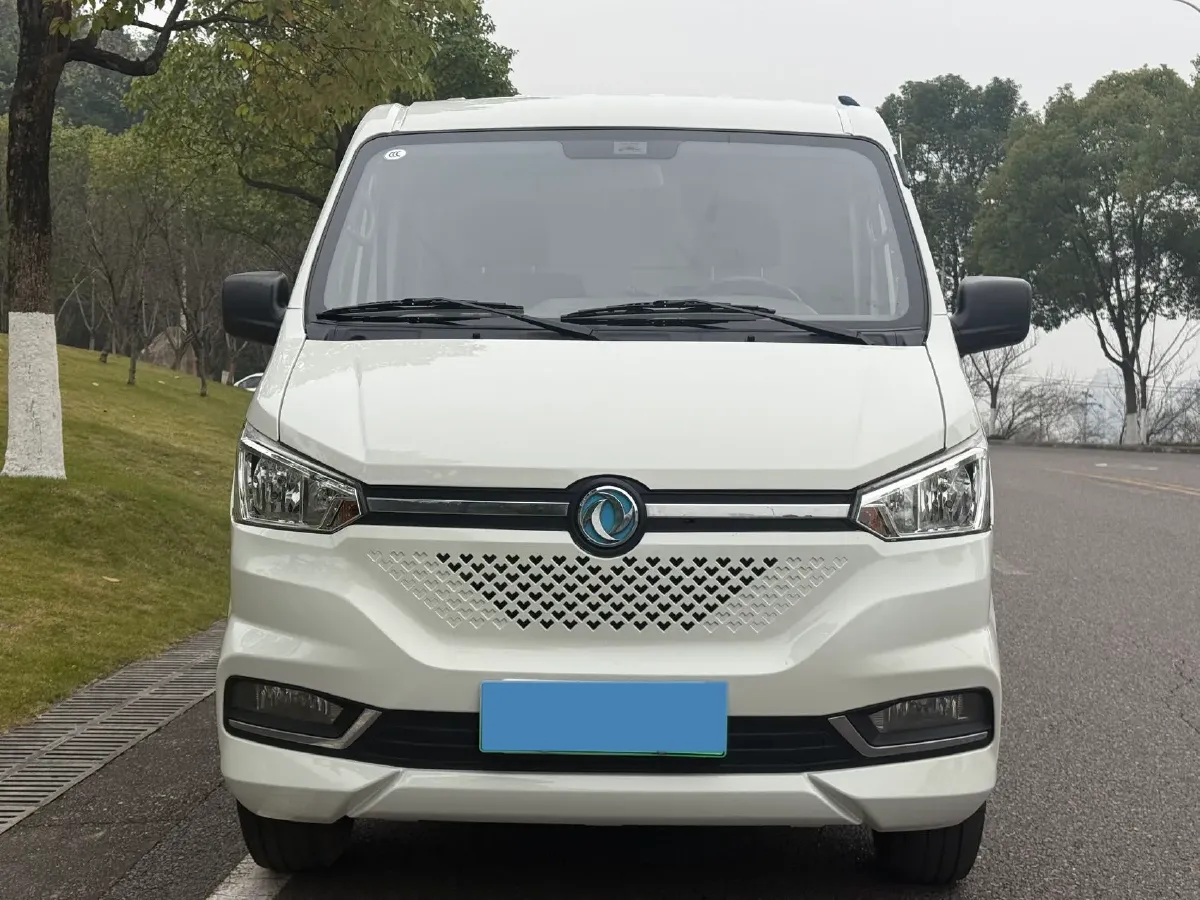 2020 MAXUS XinTu EV90 BEV 72KWH,autocango,china used car exporter,china ev exporter,chinese used car exporter,chinese used ev exporter