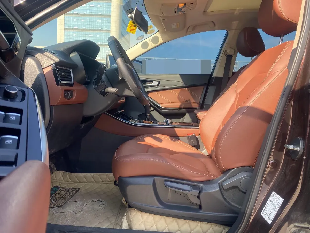 2018 FAW Senia R9 1.2T 143HP L4 5MT,autocango,china used car exporter,china ev exporter,chinese used car exporter,chinese used ev exporter