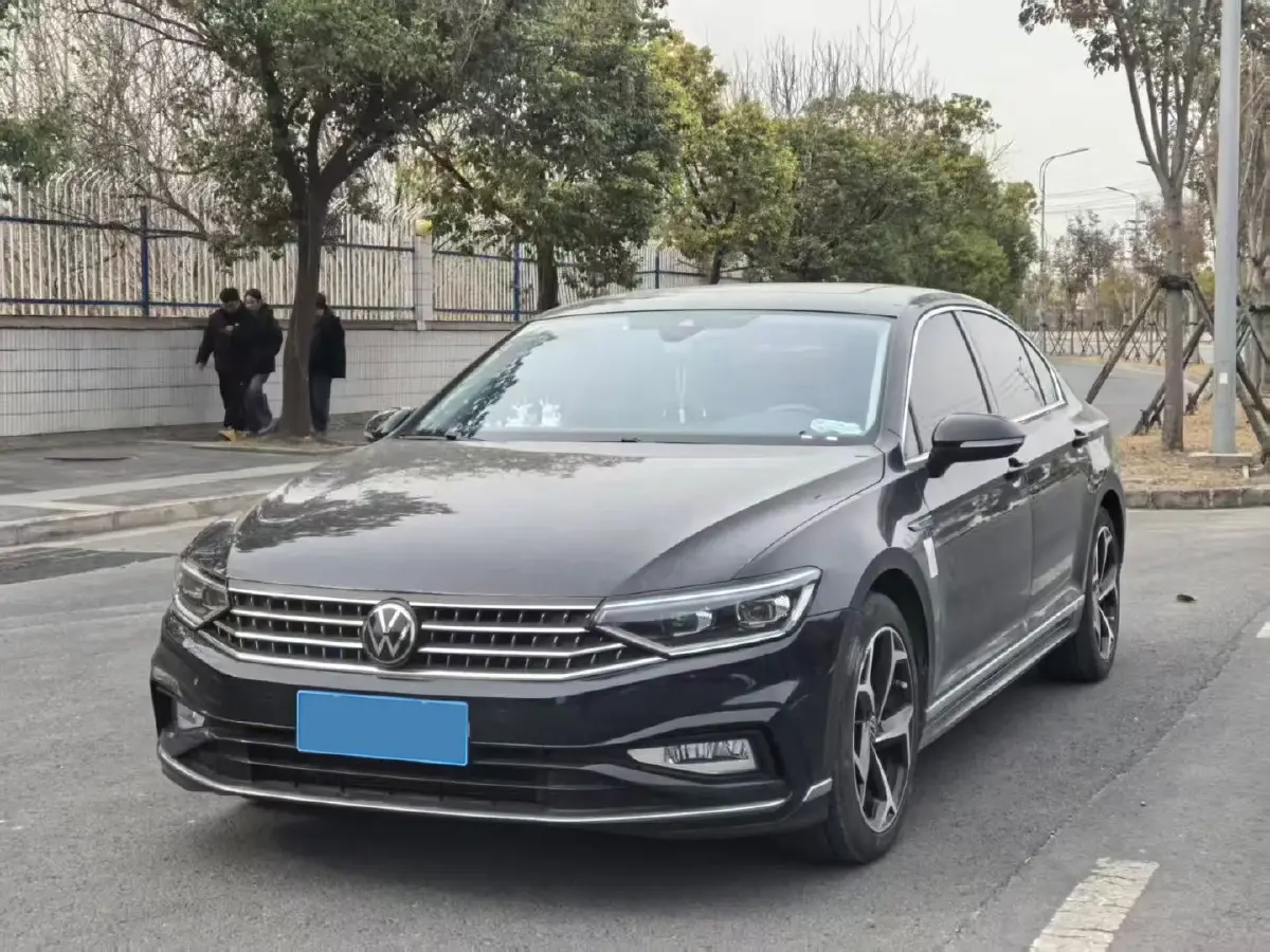 2023 Volkswagen Magotan 2.0T 186HP L4 7DCT