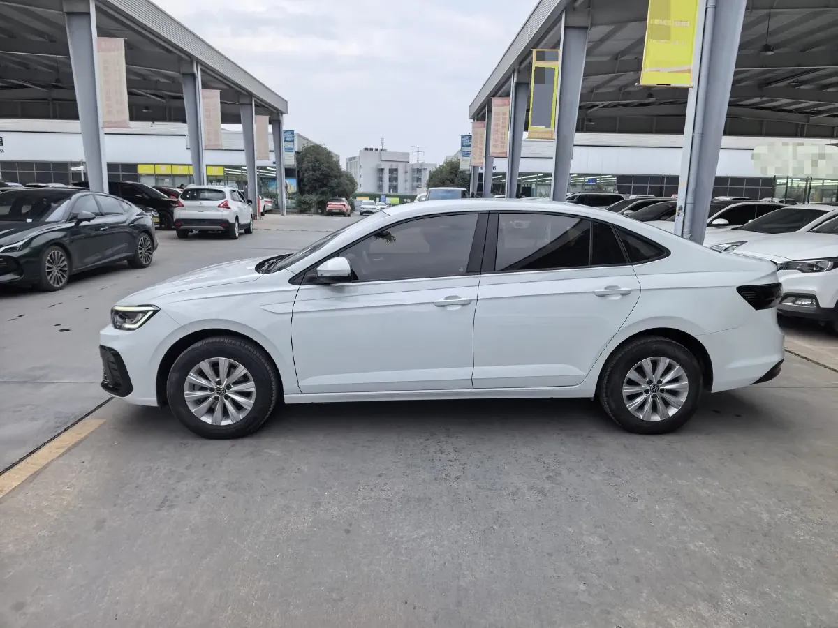2023 Mazda 3 Axela 1.5L 117HP L4 6AT,autocango,china used car exporter,china ev exporter,chinese used car exporter,chinese used ev exporter