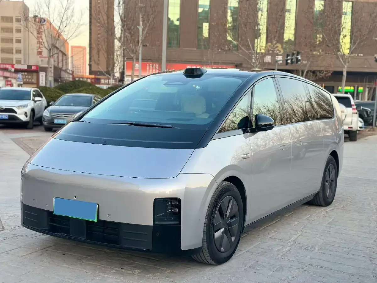 2024 Li MEGA BEV 102.7KWH