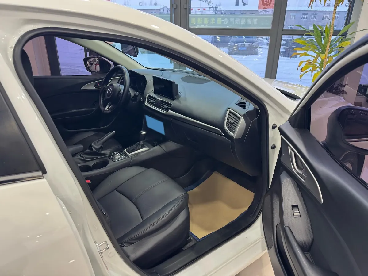 2017 Mazda 3 Axela 1.5L 117HP L4 6AT,autocango,china used car exporter,china ev exporter,chinese used car exporter,chinese used ev exporter