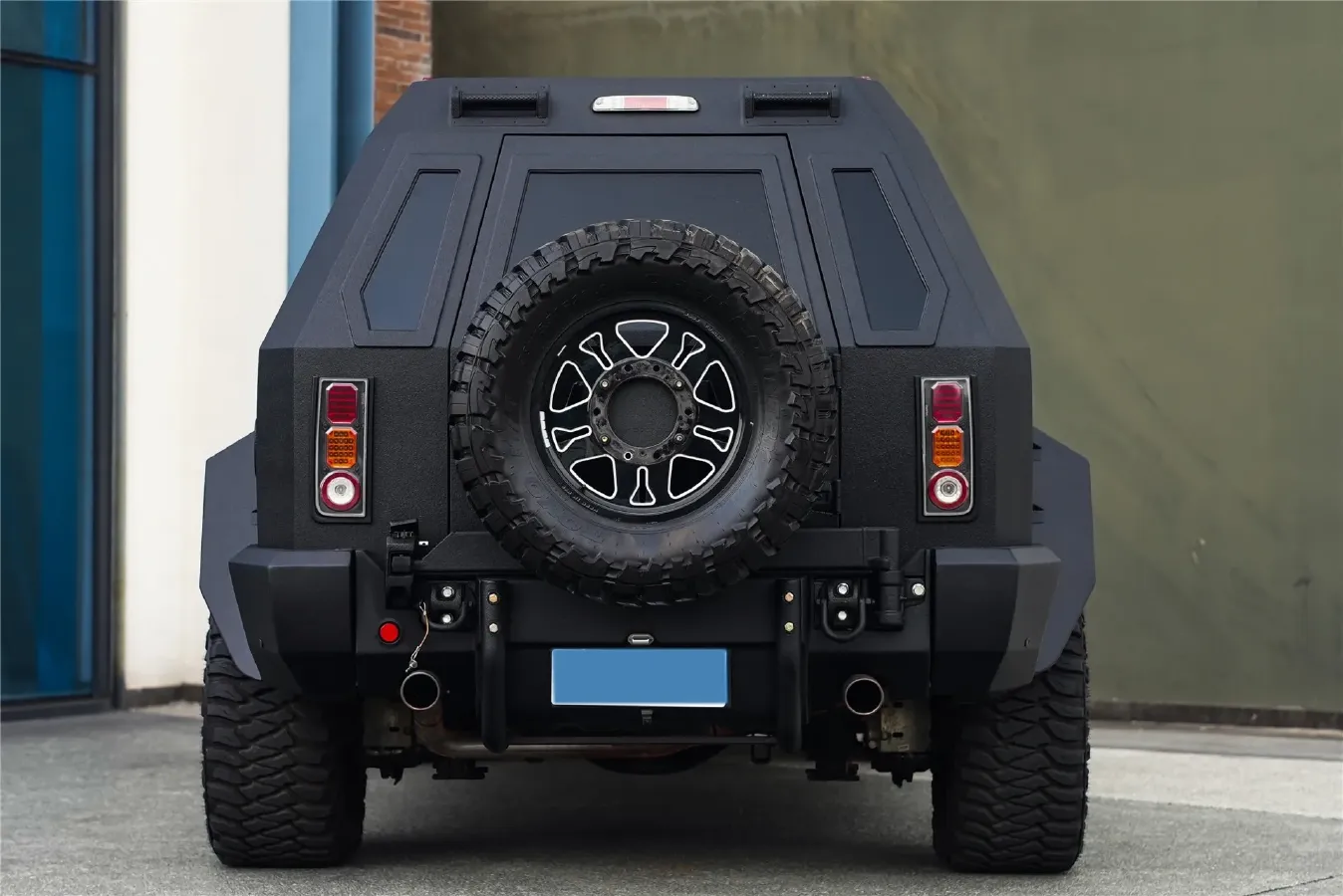 2011 Aston Martin DB9 6.0L 476HP V12 6AT,autocango,china used car exporter,china ev exporter,chinese used car exporter,chinese used ev exporter